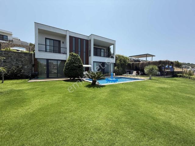 Yalıkavak'da Satılık Köşe Şerefiyeli Özel Villa