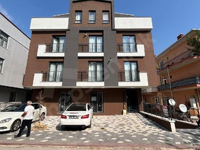 YALÇINKAYA EMLAKTAN GAZİ MAHALLESİ ÇATALLI SOKAKTA 1+1 SIFIR DAİRE YERDEN ISITMALI VE TERASLI