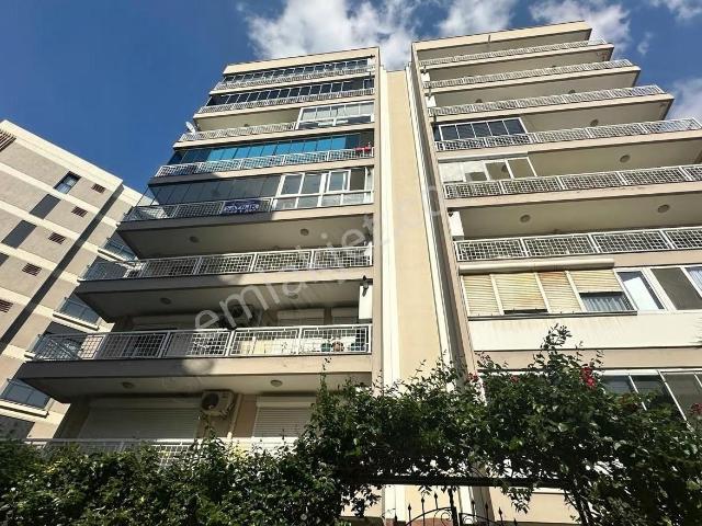 Yalı Mahallesi Full Tadilatlı Ve Geniş Satılık 3+1 Daire