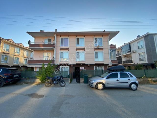 Yalı Mahallesinde Merkezi Konumda Denize Yakın Daire