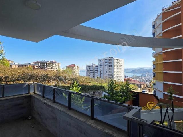 Yalıncak Casamarin Sitesinde Deniz Manzaralı 4+1 Satılık Daire