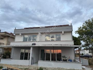 Yalova Altınkum Sitesinde Satlık Full Tadilatlı Triplex Kelebek Villa
