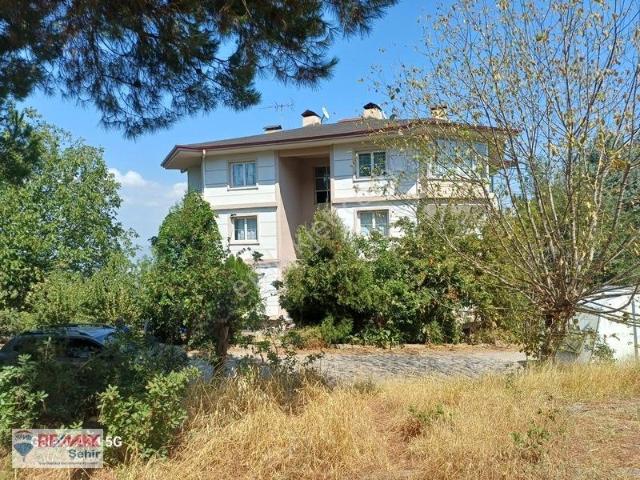Yalova Altınova Subaşı Kalıcı Konutlarında Satılık 3+1 Daire