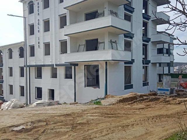YALOVA ARMUTLU DENİZ MANZARALI SATLIK LÜX DAİRELER