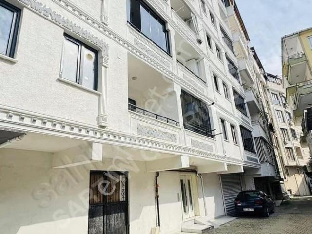 Yalova Esenköyde Satılık Sahile 10 Adım Mesafede 2+1 Sıfır Daire