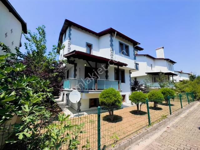 Yalova Kadıköy Site İçinde Satılık Villa