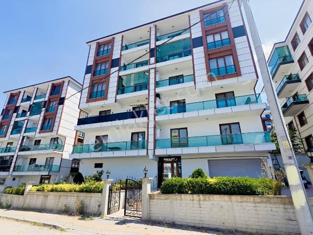 Yalova Çiftlikköy Deniz Manzaralı, Kısmi Eşyalı 3+1kiralık Daire