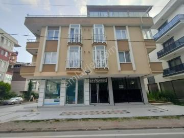 Yalova, Çiftlikköy, Sahil Mah. Çift Balkonlu, Kiralık Geniş Daire