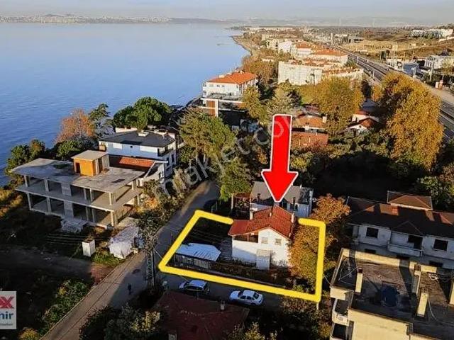 Yalova Çiftlikköy Sahil De 330m2 Arsa Üzerinde Satılık 3+1 Villa
