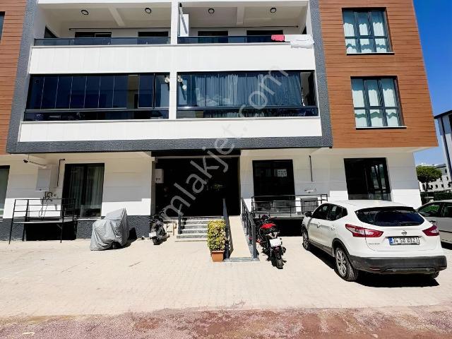 Yalova Çiftlikköyde 2+1 Kapalı Mutfak Giriş Kat Daire