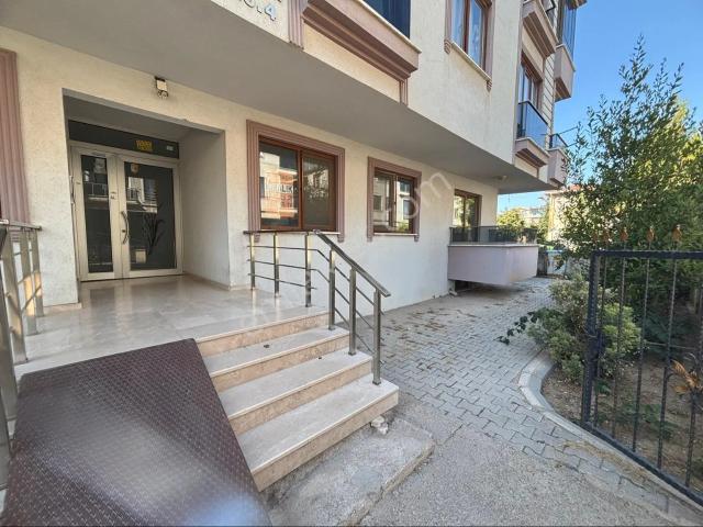 Yalova Çiftlikköy'de Kaymakamlığa Yakın 2+1 Kiralık Daire