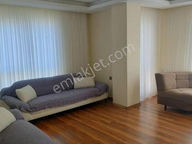 Yalova Çiftlikköy'de Kaliteli Ve Eşyalı 3+1 Kiralık Daire