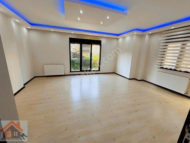 Yalova Çiflikköy Sahilde 3+1 Arakat Satılık Daire