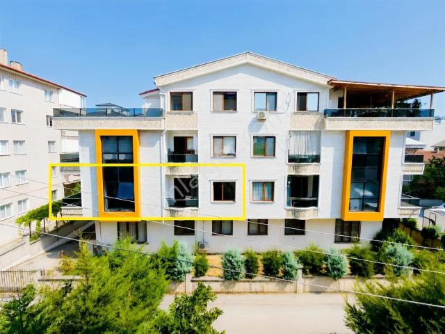 Yalova Mehmet Akif Ersoy Mah. 3+1 Oda, 1 Ebeveyn Banyolu 120mt