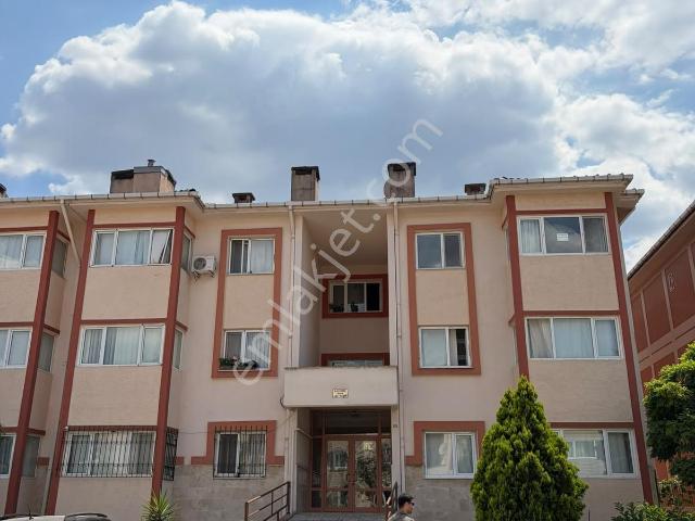 Yalova Merkez Adnan Menderes Toki Evlerinde Kiralık 2+1 Daire