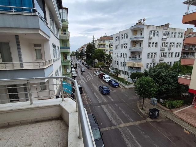 Yalova Merkez Bahçelievler Mahallesi Marmara Caddesinde Bulunan Dairemiz Sağlık Ocağı,eczane,okull