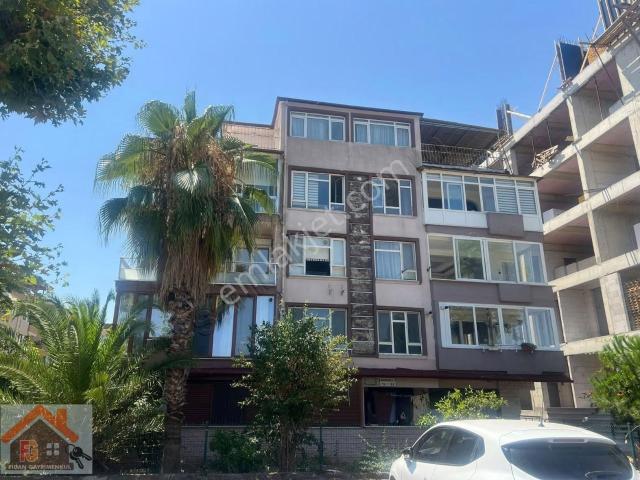 Yalova Merkez Bahçelievlerde Denize Sıfır Satılık 1+1 Daire