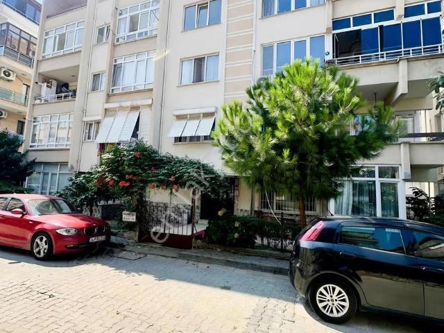 Yalova Merkez Bahçelievlerde Harika Konumda 2+1 Boş Daire
