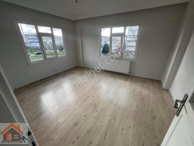 Yalova Merkez Dere Mahallesinde Kiralık 3+1 Daire