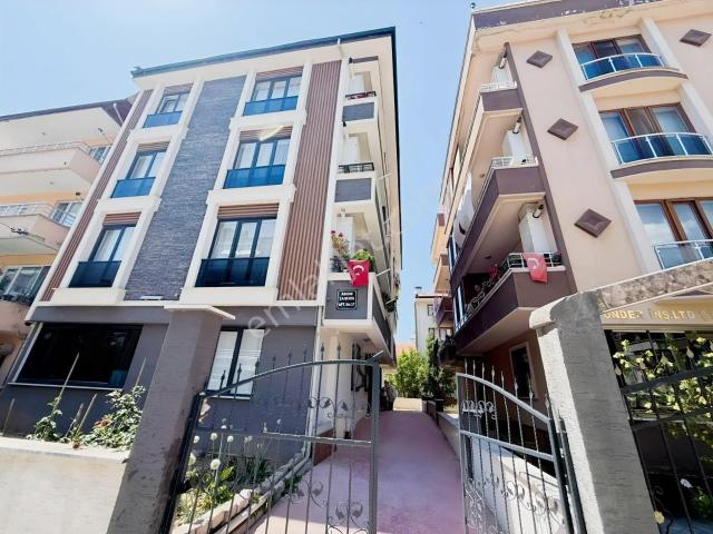 Yalova Merkez Gaziosmanpaşa Mahallesi'nde Satılık 2+1 Daire