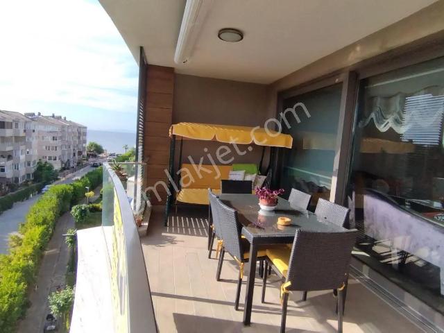 Yalova Merkez Sahile Sıfır Royal Blue Site İçerisinde Dubleks