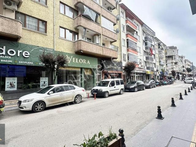 Yalova Merkez'de Eşyalı Teraslı Kiralık 2+1 Daire