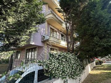 Yalova Merkezde Harıka Konumda 13 Yıllık Eşyalı 2+1