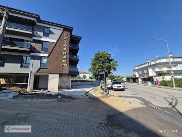 YALOVA MERKEZ'DE YOLA CEPHE YATIRIMLIK FIRSAT DAİRE