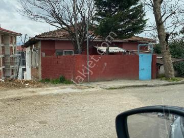 Yalova Merkezi Konumda Yatırımlık Satılık Kargir Ev