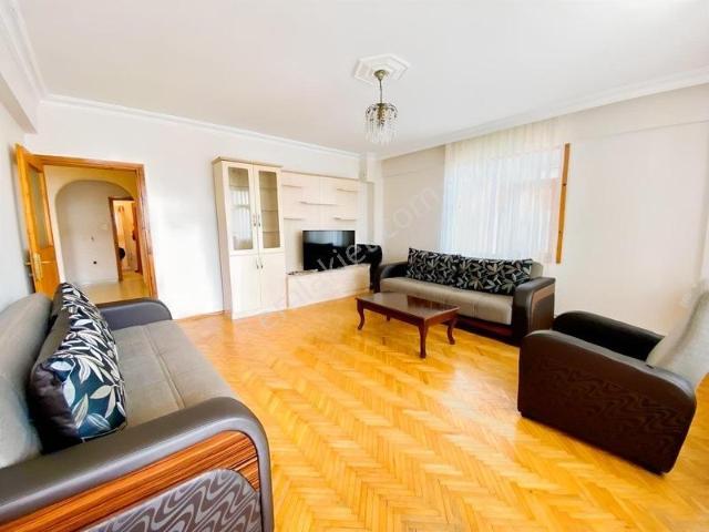Yalova Çınarcık Harmanlarda Arakat Geniş Kiralık 2+1 Daire