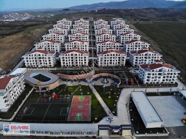 Yalova Remax Asude Vadi Ön Sıra Geniş Kiralık 2+1 Daire