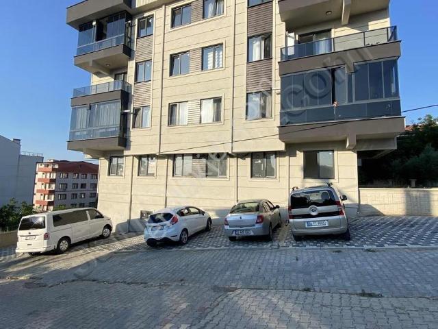 Yalova Tavşanlı Merkezde Satılık 2+1 Giriş Kat Daire