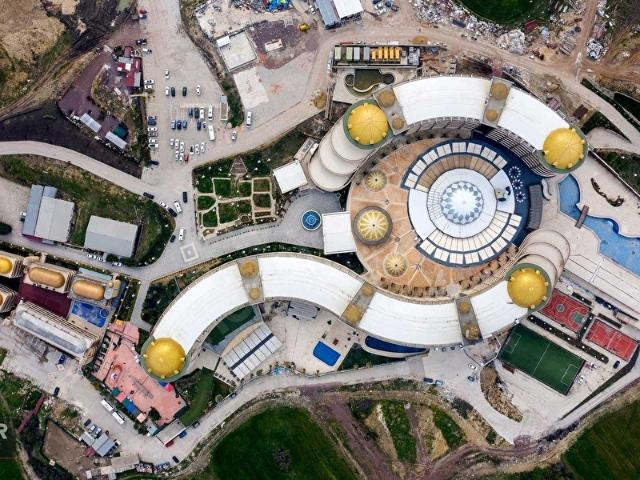 YALOVA TERMAL PALACE KRAL SUİT 6+1 KİŞİLİKLÜKS YÜKSEK KIRMIZI