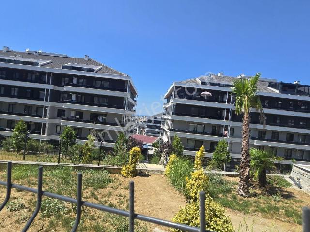 Yalova Vadişehir Sitesinde Gün Boyu Güneş Alan Lüks Satılık 2+1