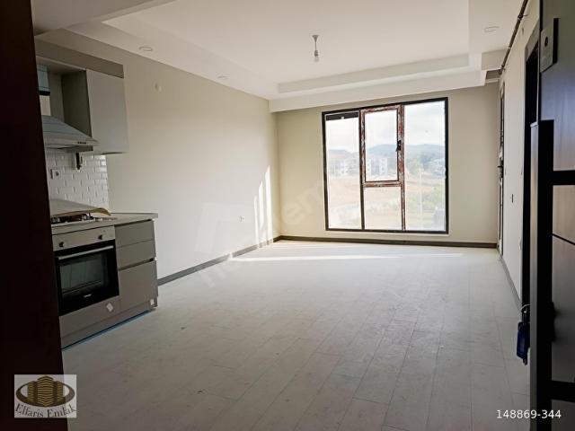 Yalova'nın En Prestijli Sitelerinden Birinde Kiralık 1+1 Daire