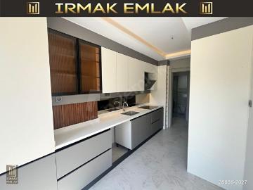 Yapracık Atayurt Mahallesi Yerden Isıtma 2+1 Daireler