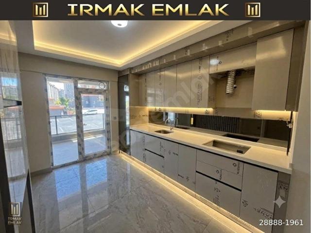 Yapracık Atayurt Mahallesi Satılık Yerden Isıtma 3+1 Daireler