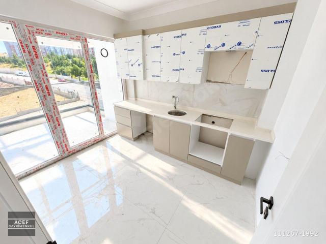 YAPRACIK ATAYURTTA SATILIK 2+1 DAİRE MODERN MİMARİ, GÜN IŞIĞI ALAN FERAH YAŞAM ALANI