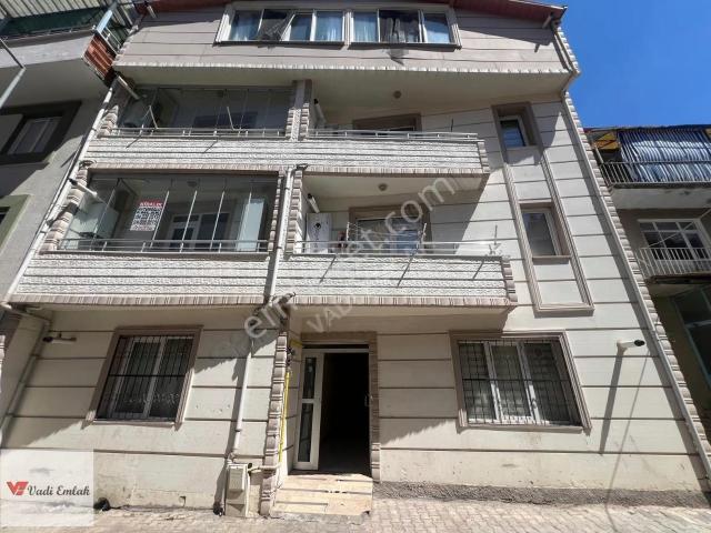 Yarahmet Mahallesinde Eşyalı 1+1 Kiralık Daire | Vadi Emlak