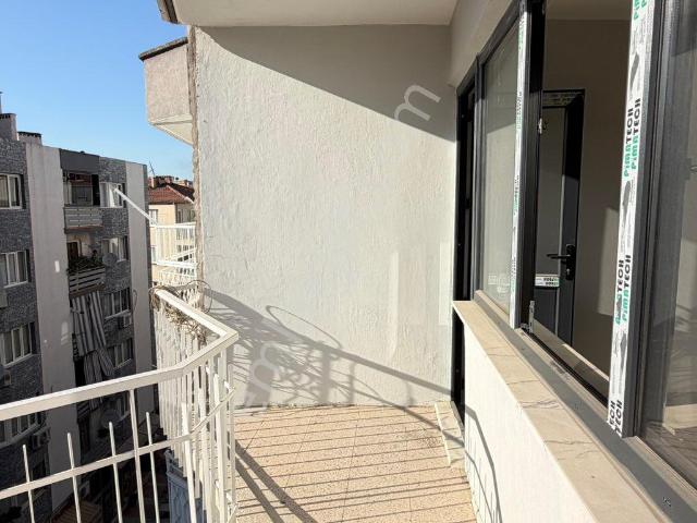 Yarasanlar Mh Satılık 3+1 Kapalı Mutfak Çift Balkon