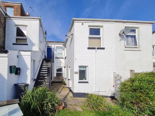 Yarborough Arcade, High Street, Shanklin PO37, 1 bed flat to rent, £650 pcm | PrimeLocation