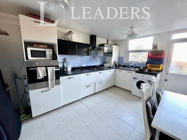 Yardley Close, Brandhall, B68 9DF, United Kingdom | 3 bed townhouse for rent #136265188 | Rentberry