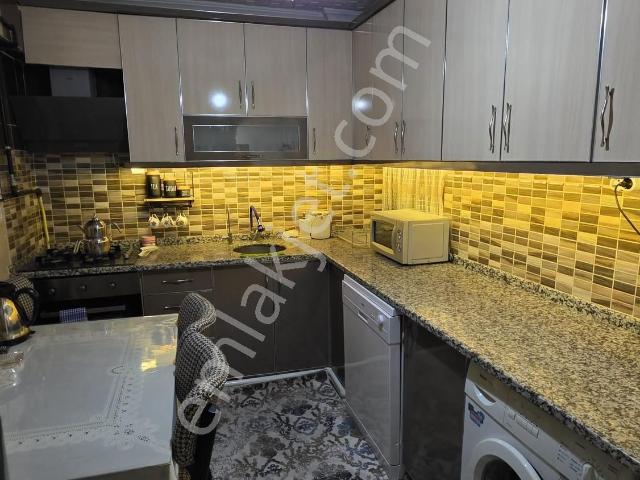 yarhasanlar Mahallesi ✅3+1 200m2 5 Katlının 1 Katı Arakat ❇️kapalı Mutfak Petek Kombili