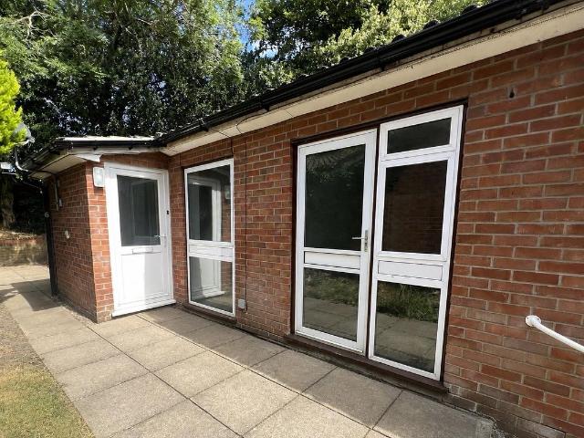Yarmouth Road, Norwich NR7, 1 bed bungalow to rent, £825 pcm | PrimeLocation