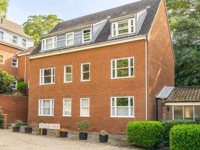Yarmouth Road, St. Andrews Court NR7, 2 bed flat to rent, £1,200 pcm | PrimeLocation