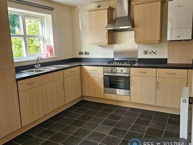 Yarnfield Croft, Yarnfield, Stone, ST15 2 bed flat to rent £800 pcm £185 pw