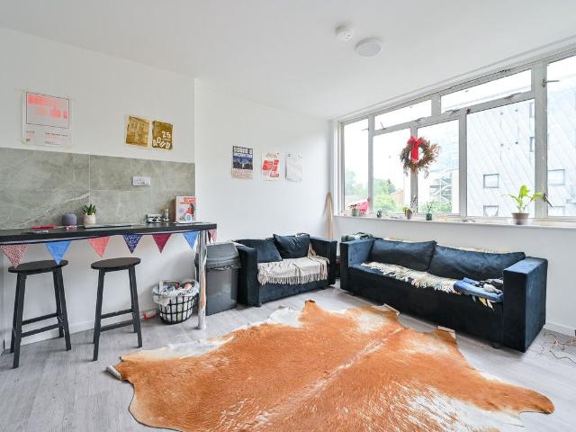Yarnfield Square, London SE15, 5 bed flat to rent, £4,099 pcm | PrimeLocation