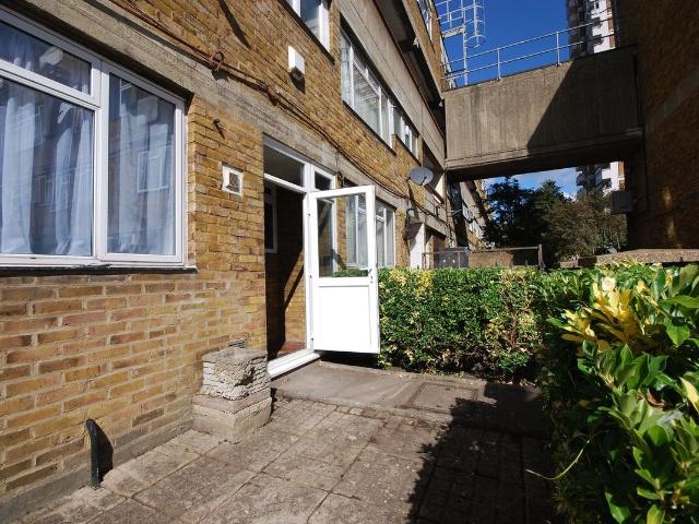 Yarnfield Square, Peckham SE15, 4 bed terraced house to rent, £4,000 pcm | PrimeLocation
