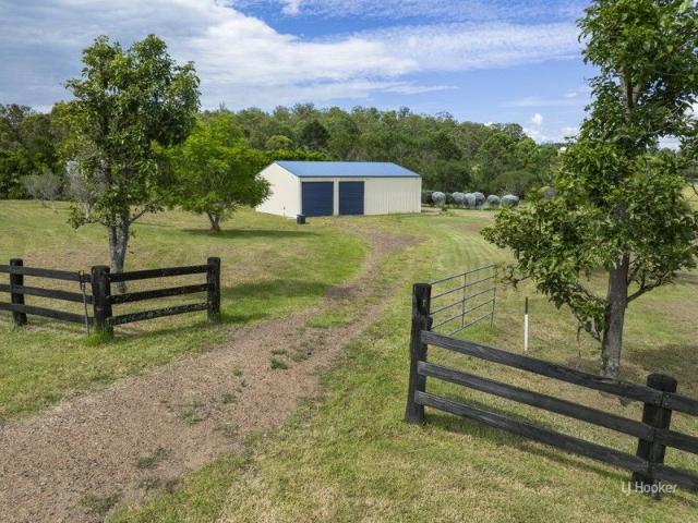 Yarracoo Acreage Living with a Shed, Solar, and Dam