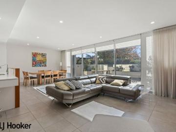 Yarralumla Gem